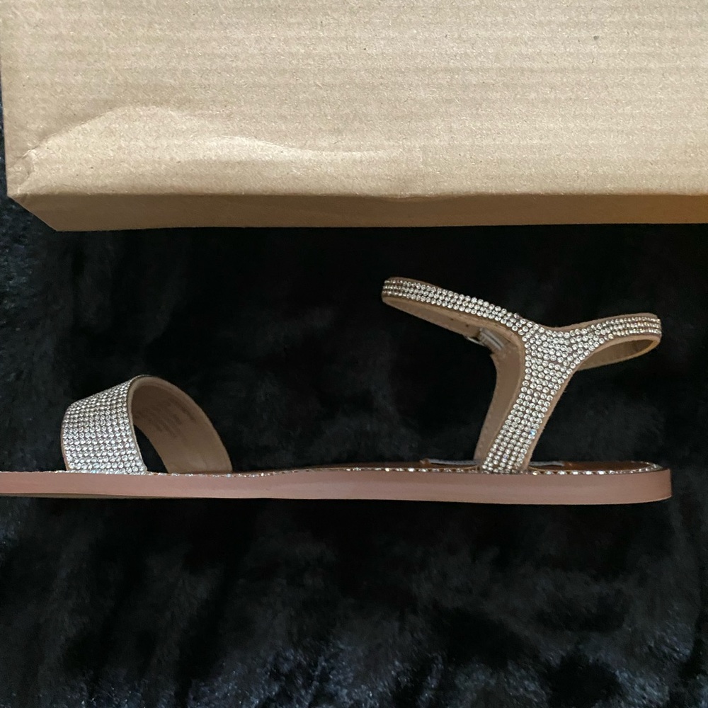 NIB Steve Madden Nickel Sandals 9.5